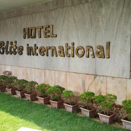 Hotel Elite International Thrissur Kültér fotó